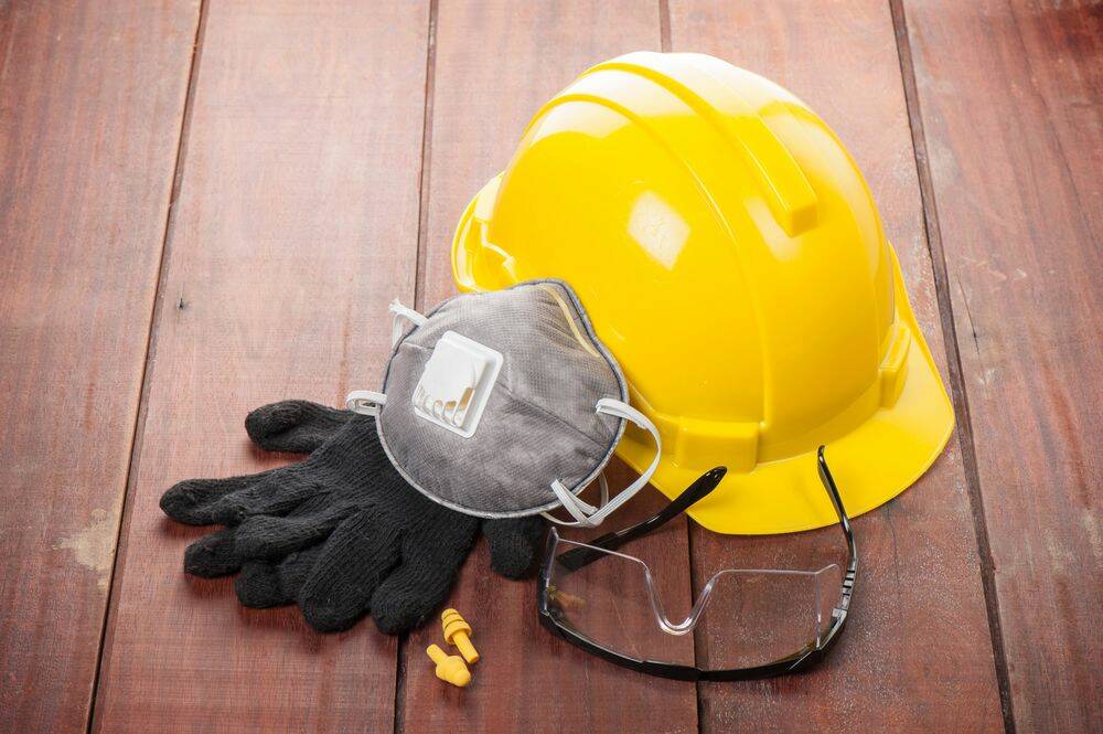 Intervention en hauteur des équipes de secours organisation d’une équipe de formateurs internes pour ces interventions & Mise en service d’un bras élévateur articulé - TotalEnergie